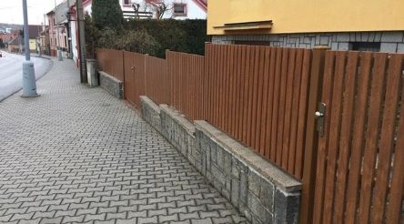 Rekonstrukce oplocení v Újezdě u Plzně 