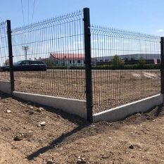 Oplocení a posuvná brána skladové haly Touškov