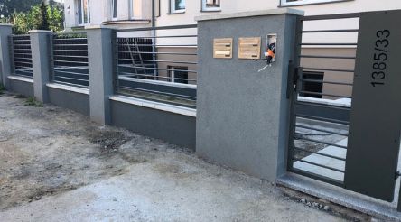 Oplocení bytového domu Plzeň