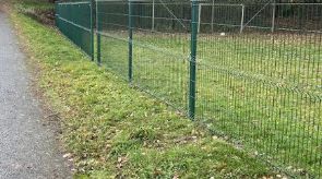Obnova oplocení dětského a sportovního hřiště - Ostrov u Stříbra 