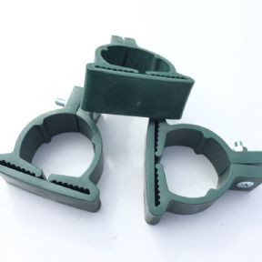Příchytka Omega PVC pro sloupek pr. 48mm - zelená