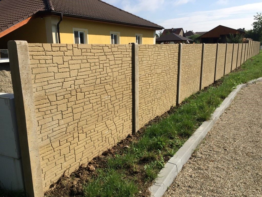 Betonové oplocení rodinného domu Mýto od firmy Ploty Kodl, s.r.o. Betonové oplocení rodinného domu Mýto od firmy Ploty Kodl, s.r.o.
