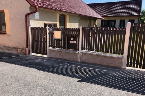 Plaňkové oplocení zahrady Volduchy Plaňkové oplocení zahrady Volduchy
